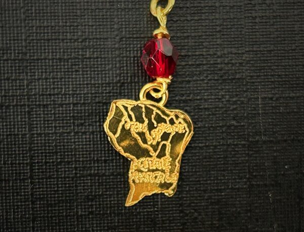 Boucles d’Oreilles Chaînette – Carte de la Guyane – Grenats Rouges – Image 3