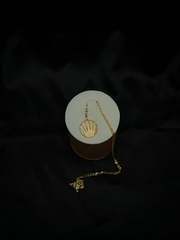 Collier avec Pendentif Motif Couronne