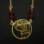 Collier Carte de la Guyane – Grenats Rouges