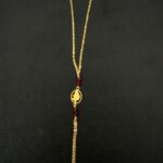 Parure de Main Motif Cayennaise – Grenats Rouges