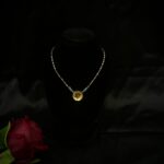 Collier Pendentif Batté – Grenats Bleus